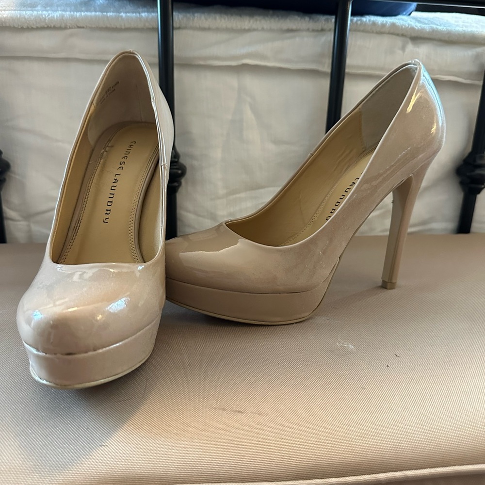 Nude platform heel